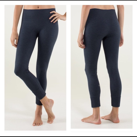 SOLD Lululemon Ebb to Street Pant in Inkwell